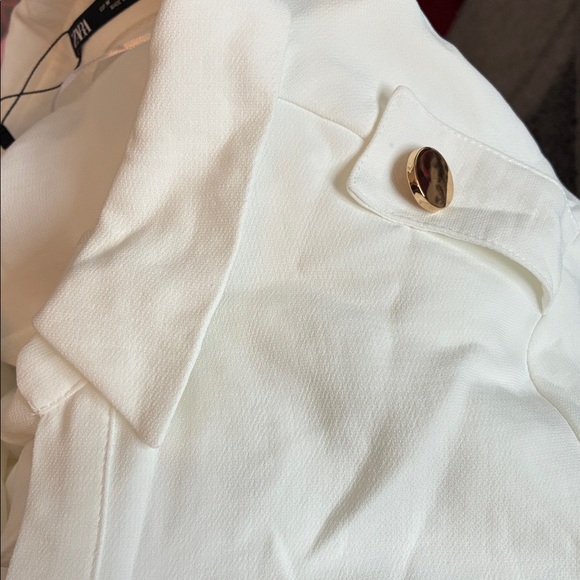 NWT. Zara Oyster White Shirt Dress with Belt. Size M. - Picture 5 of 9